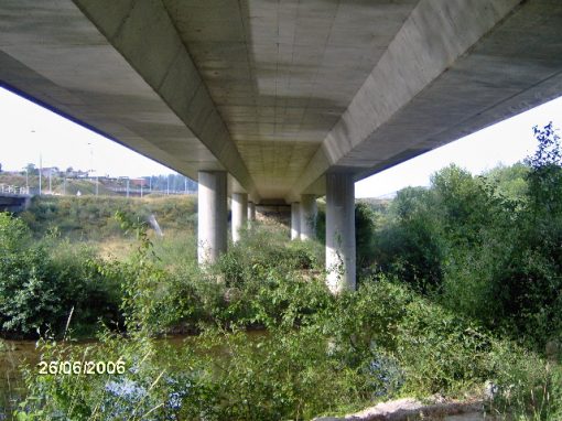 Ponte sobre o Rio Paivô